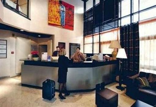 фото отеля Hotel Kyriad Prestige Clermont-Ferrand