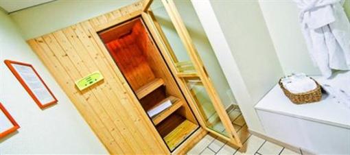 фото отеля Hotel Kyriad Prestige Clermont-Ferrand
