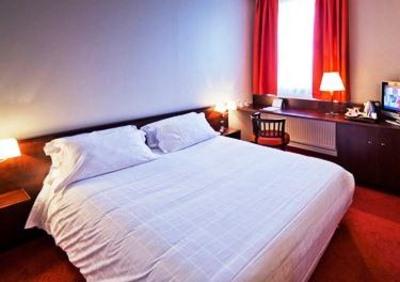 фото отеля Hotel Kyriad Prestige Clermont-Ferrand