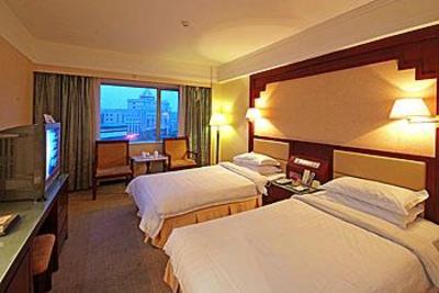 фото отеля Celebrity Tai Shan Hotel
