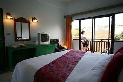 фото отеля Chom View Hotel