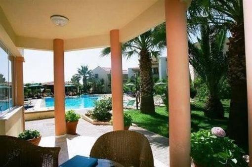 фото отеля Nireas Hotel