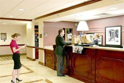 фото отеля Hampton Inn & Suites Dayton-Vandalia
