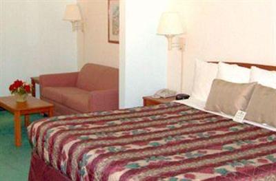 фото отеля GrandStay Hotel & Suites Fort Myers