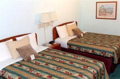 фото отеля GrandStay Hotel & Suites Fort Myers