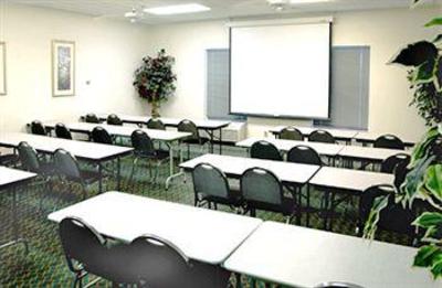 фото отеля GrandStay Hotel & Suites Fort Myers