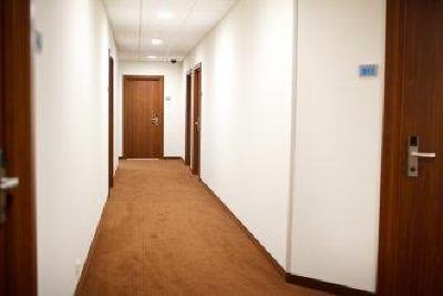 фото отеля SkyPoint Hotel