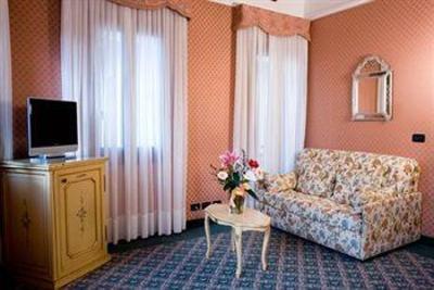 фото отеля Hotel American Dinesen