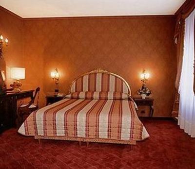 фото отеля Hotel American Dinesen