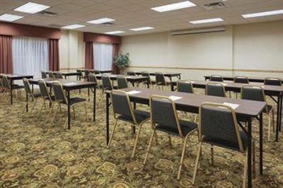фото отеля Country Inn & Suites Cortland