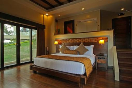 фото отеля Two Seasons Island Resort and Spa