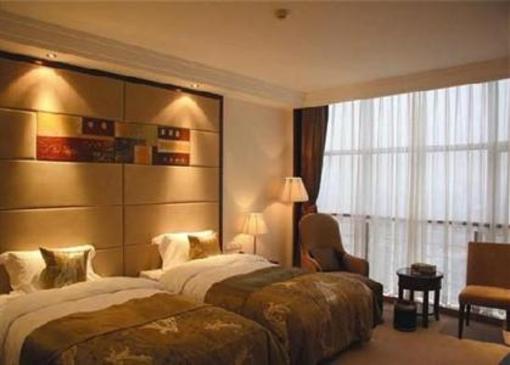фото отеля Nishi Haitai Hotel