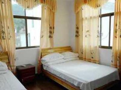 фото отеля Wuyuan Xiaohe Inn