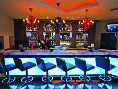 фото отеля Impiana Resort Patong Phuket