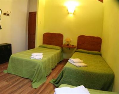 фото отеля Hostal Rural Basajarau