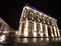 Plaza Gallery