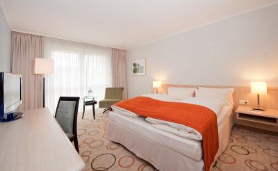 фото отеля Park Inn by Radisson Dusseldorf Kaarst