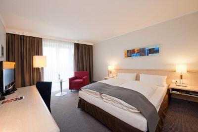 фото отеля Park Inn by Radisson Dusseldorf Kaarst