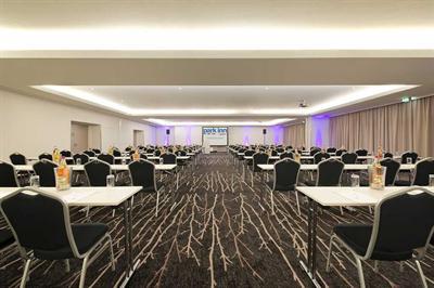 фото отеля Park Inn by Radisson Dusseldorf Kaarst