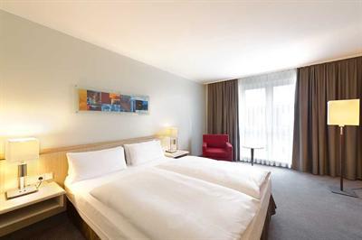 фото отеля Park Inn by Radisson Dusseldorf Kaarst