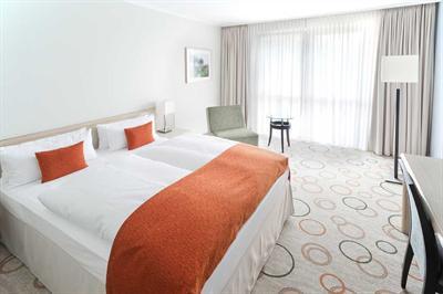 фото отеля Park Inn by Radisson Dusseldorf Kaarst