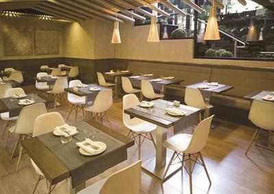 фото отеля Laurent & Benon Suites - Santacruz East