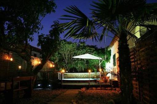 фото отеля The Drunken Monkey Hostel