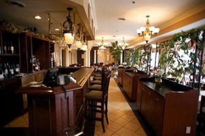 фото отеля Monte Carlo Inn Vaughan Suites