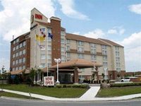 Monte Carlo Inn Vaughan Suites