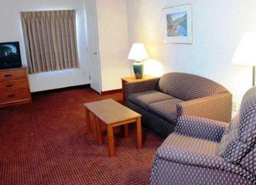 фото отеля Mainstay Suites Wilmington (North Carolina)