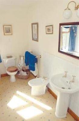 фото отеля Wayside Guest House Albrighton