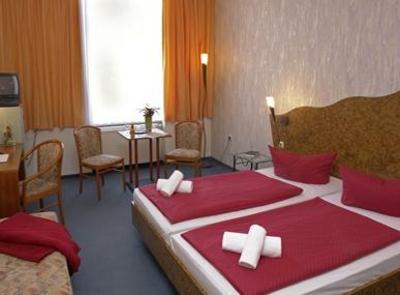 фото отеля Hotel Ratskeller Eibenstock