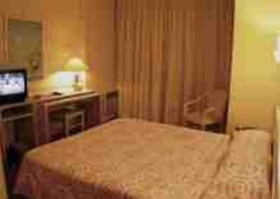 фото отеля Le Central Hotel Peyrehorade