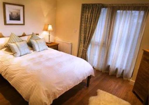 фото отеля Longlands Cottages