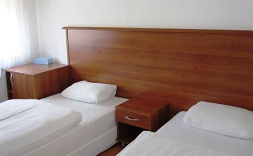 фото отеля Legend Hotel Biebesheim am Rhein