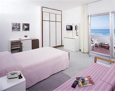 фото отеля Cormoran Hotel