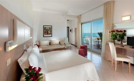 фото отеля Cormoran Hotel