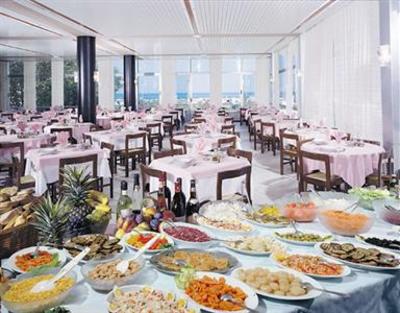 фото отеля Cormoran Hotel