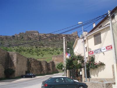 фото отеля Hostal La Muralla Cañete