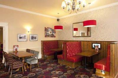 фото отеля Premier Inn Wigan West