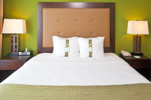 фото отеля Holiday Inn & Suites Waco Northwest