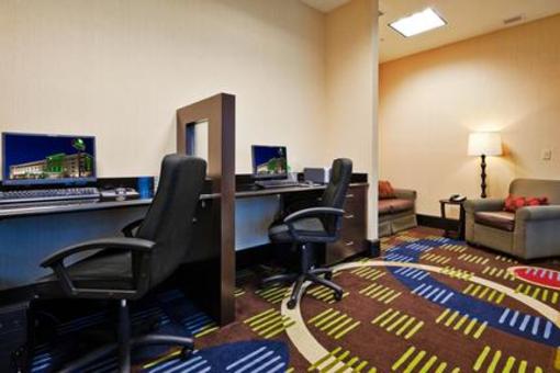 фото отеля Holiday Inn & Suites Waco Northwest