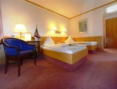 фото отеля Hotel Bavaria Brehna
