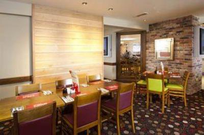 фото отеля Premier Inn Widnes