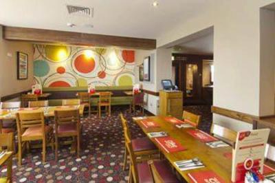 фото отеля Premier Inn Widnes