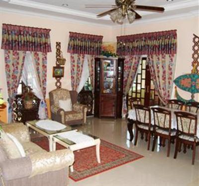 фото отеля Teluk Ketapang Homestay