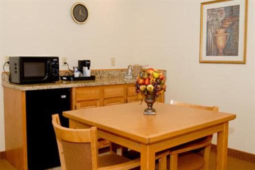 фото отеля BEST WESTERN Wapakoneta Inn