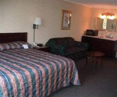 фото отеля Patriot Inn & Suites
