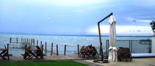 фото отеля Royal Mediterran Apartman Haz Siofok