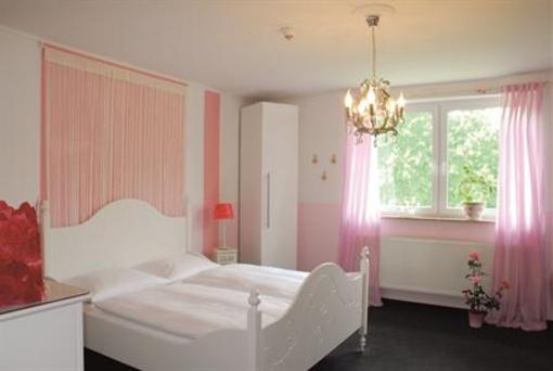 фото отеля Hotel Rosenhof Isenbüttel